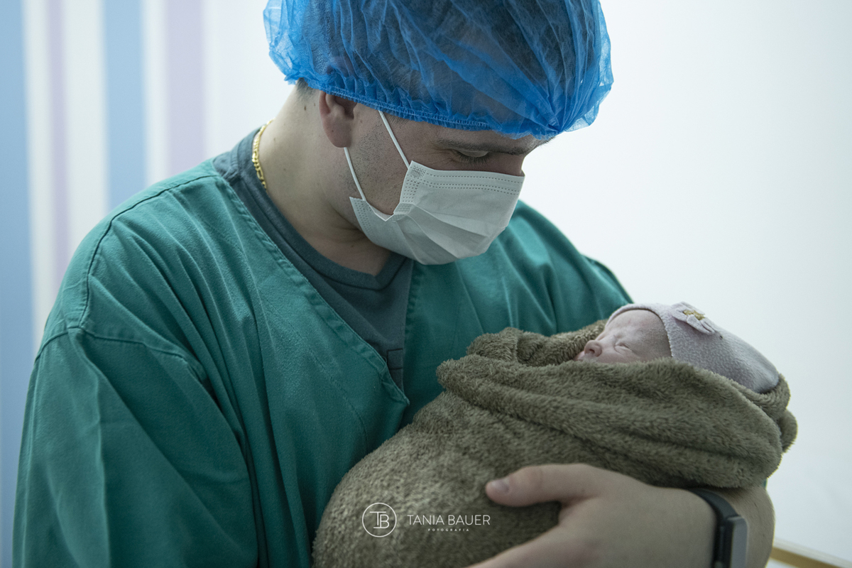 fotografia de nascimento, parto, cesaria, cesariana, nascimento, tania bauer fotografia, fotografia de parto, 