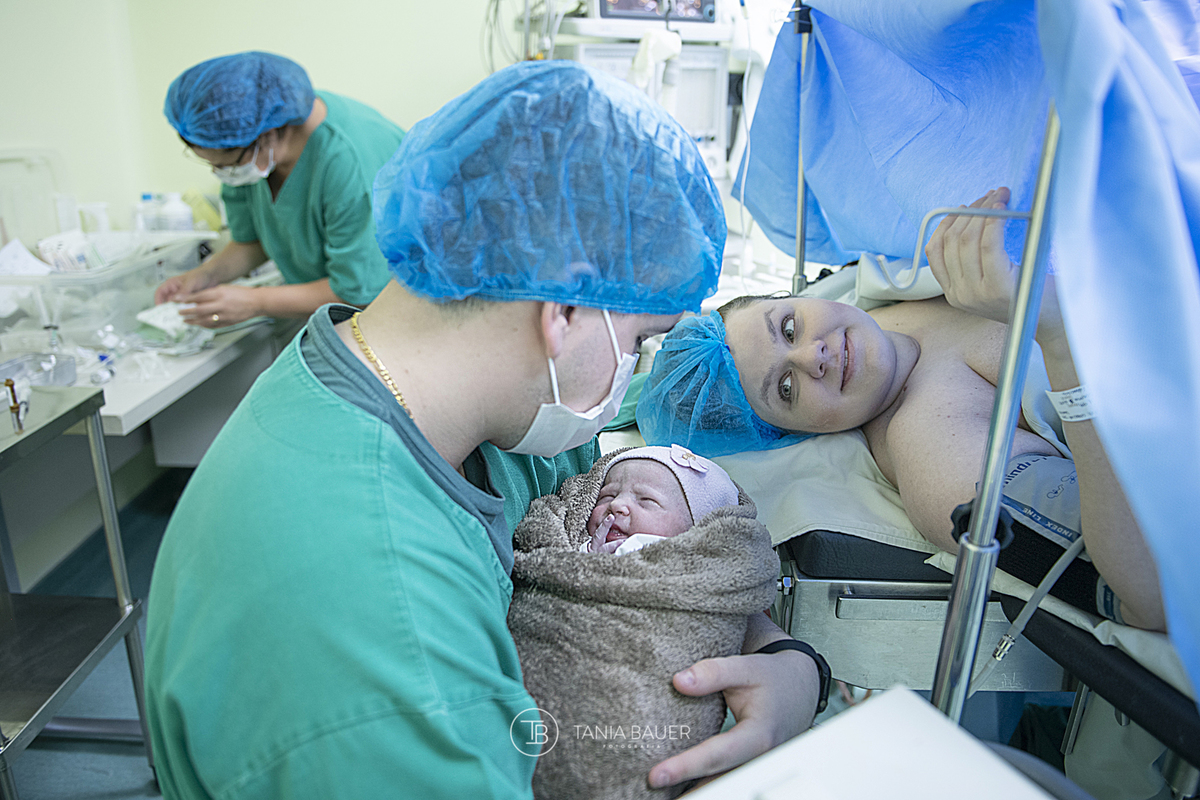 fotografia de nascimento, parto, cesaria, cesariana, nascimento, tania bauer fotografia, fotografia de parto, 