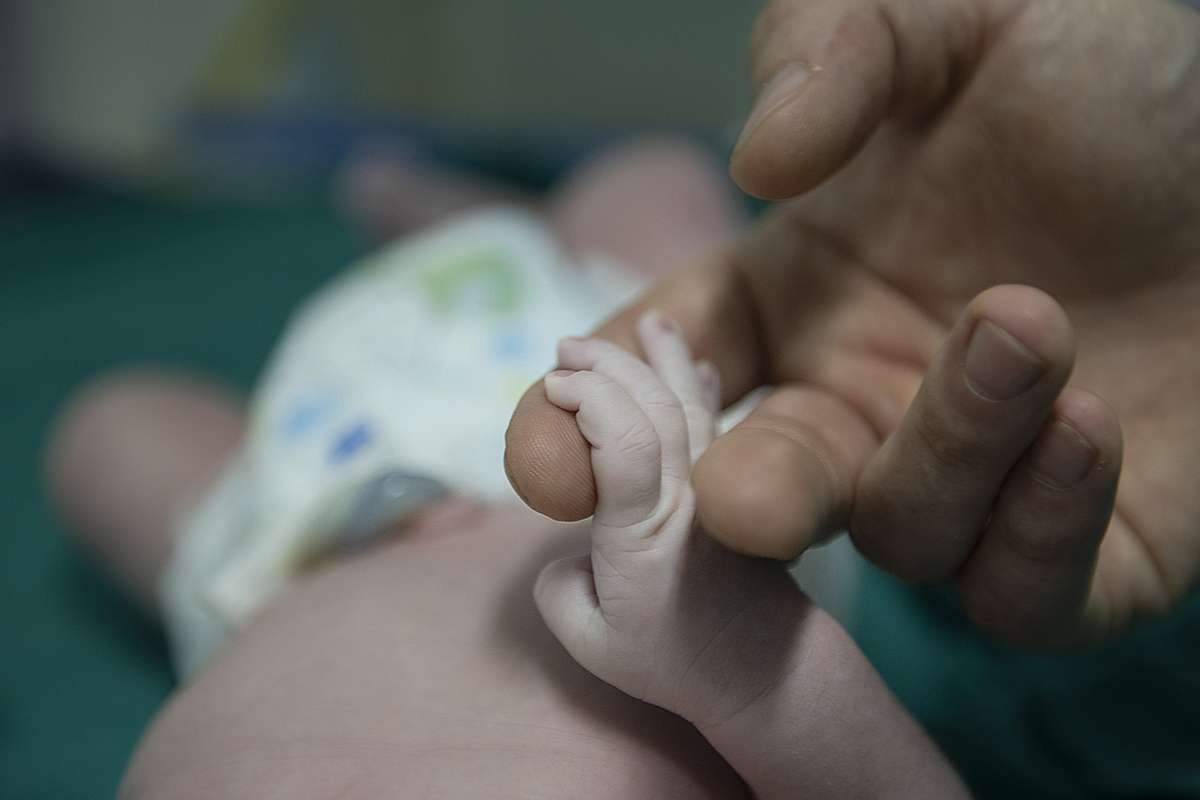 fotografia de nascimento, parto, cesaria, cesariana, nascimento, tania bauer fotografia, fotografia de parto, 