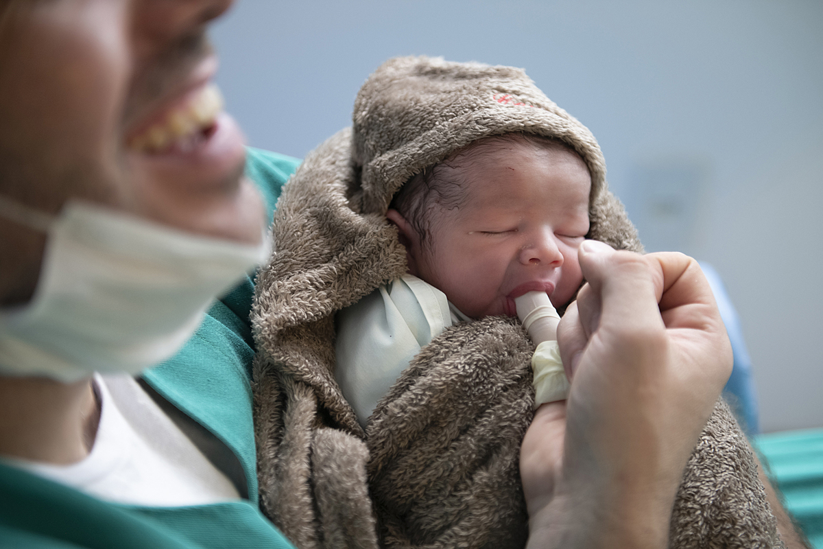 fotografia de nascimento, parto, cesaria, cesariana, nascimento, tania bauer fotografia, fotografia de parto, 