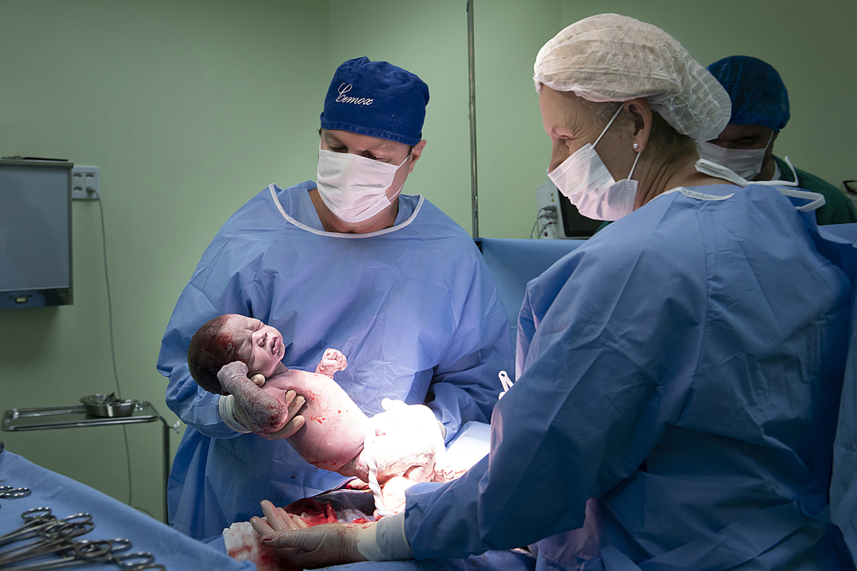 fotografia de nascimento, parto, cesaria, cesariana, nascimento, tania bauer fotografia, fotografia de parto, 