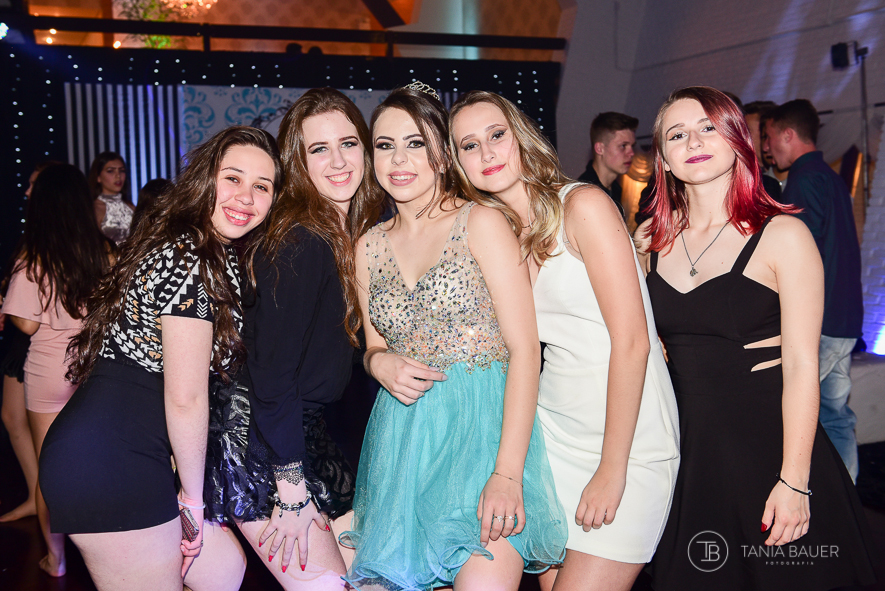 Fotografia 15 anos - São Bento  do Sul, Campo Alegre, Rio Negrinho, Joinville, Itajaí - Fotografa Tania Bauer