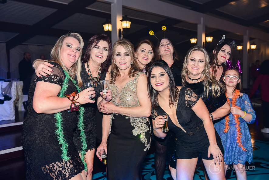 Fotografia 15 anos - São Bento  do Sul, Campo Alegre, Rio Negrinho, Joinville, Itajaí - Fotografa Tania Bauer