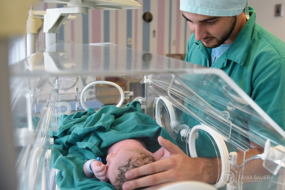 Fotografia de parto e newborn - fotografa Tania Bauer - São Bento do Sul - SC