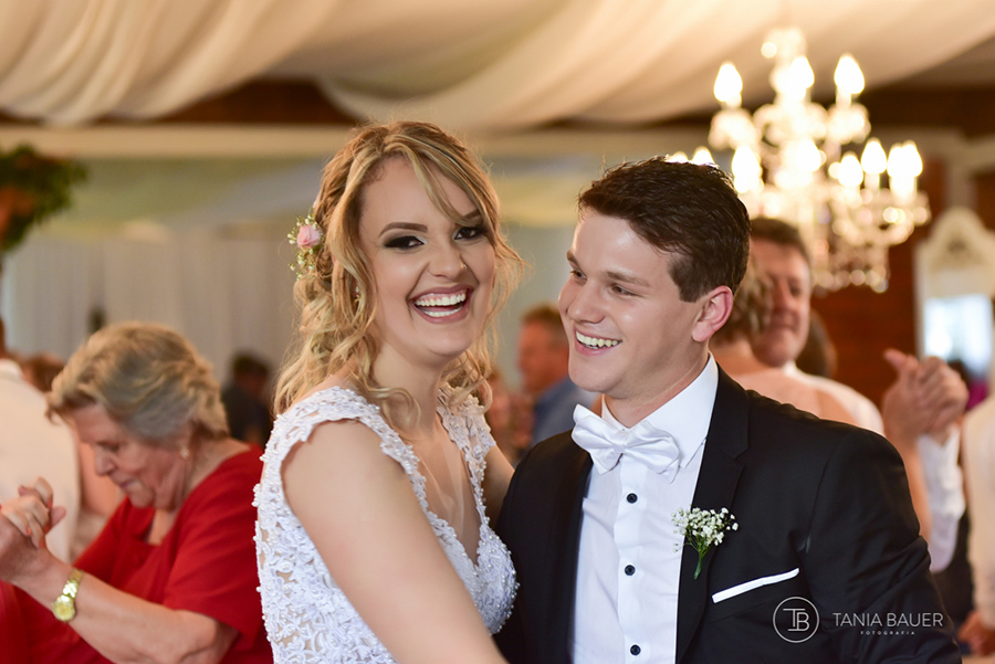 Fotografia de casamento - Campo Alegre, São Bento do Sul, Rio Negrinho, Joinville,Itajaí - Fotografa Tania Bauer