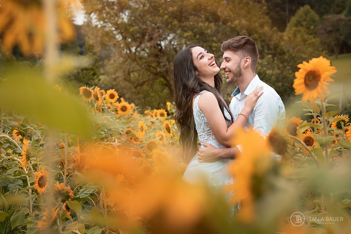 Ensaio noivos, ensaio casal, fotografa de casamento, ensaio externo, casal, noivos, Tania Bauer Fotografia, fotografo de São Bento do Sul, Fotografa de Santa Catarina, prewedding, wedding, ensaio no campo
