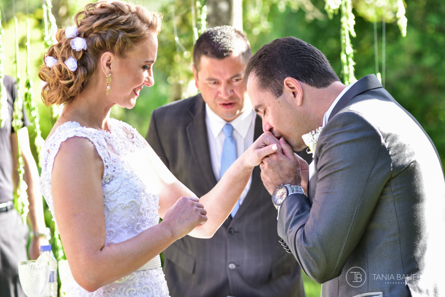 Fotografia de casamento - Campo Alegre, São Bento do Sul, Rio Negrinho, Joinville,Itajaí - Fotografa Tania Bauer