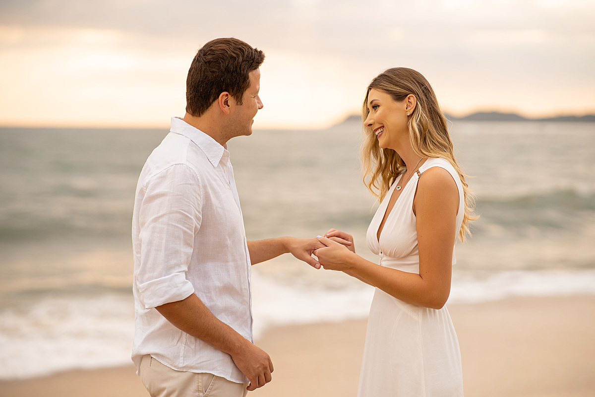ensaio noivos, prewedding, fotografia de casamento, ensaio externo, ensaio na praia, noivos, fotografa de casamento, wedding day, tania bauer fotografia, fotografa de Santa Catarina, fotografa de São Bento do Sul, Tania Bauer