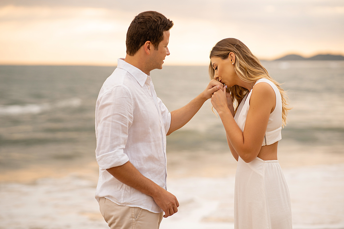 ensaio noivos, prewedding, fotografia de casamento, ensaio externo, ensaio na praia, noivos, fotografa de casamento, wedding day, tania bauer fotografia, fotografa de Santa Catarina, fotografa de São Bento do Sul, Tania Bauer