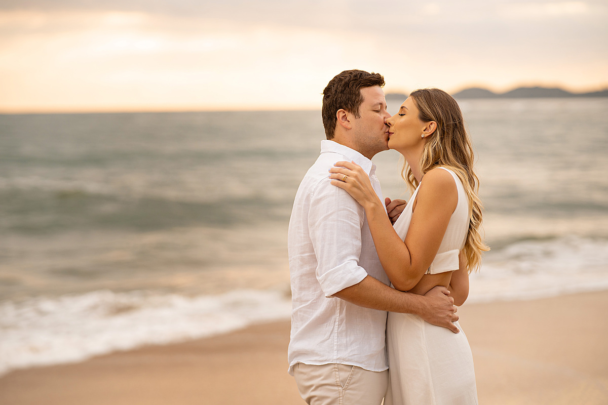 ensaio noivos, prewedding, fotografia de casamento, ensaio externo, ensaio na praia, noivos, fotografa de casamento, wedding day, tania bauer fotografia, fotografa de Santa Catarina, fotografa de São Bento do Sul, Tania Bauer
