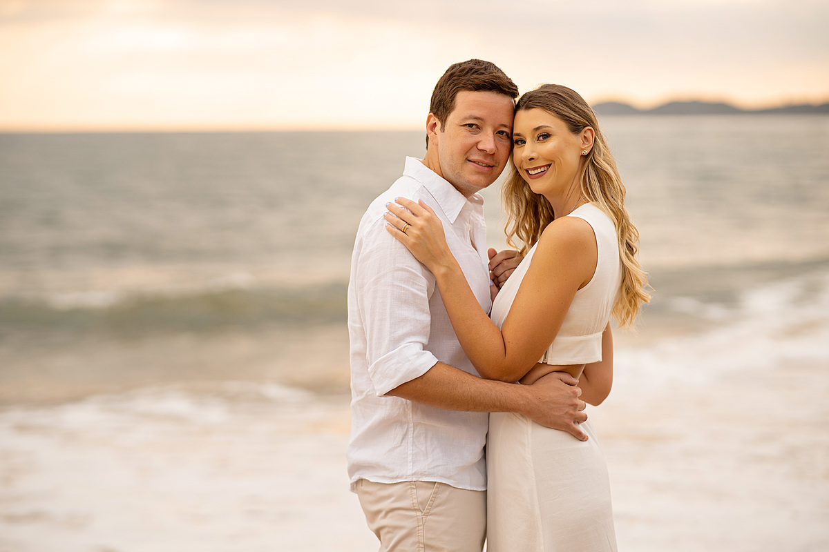 ensaio noivos, prewedding, fotografia de casamento, ensaio externo, ensaio na praia, noivos, fotografa de casamento, wedding day, tania bauer fotografia, fotografa de Santa Catarina, fotografa de São Bento do Sul, Tania Bauer