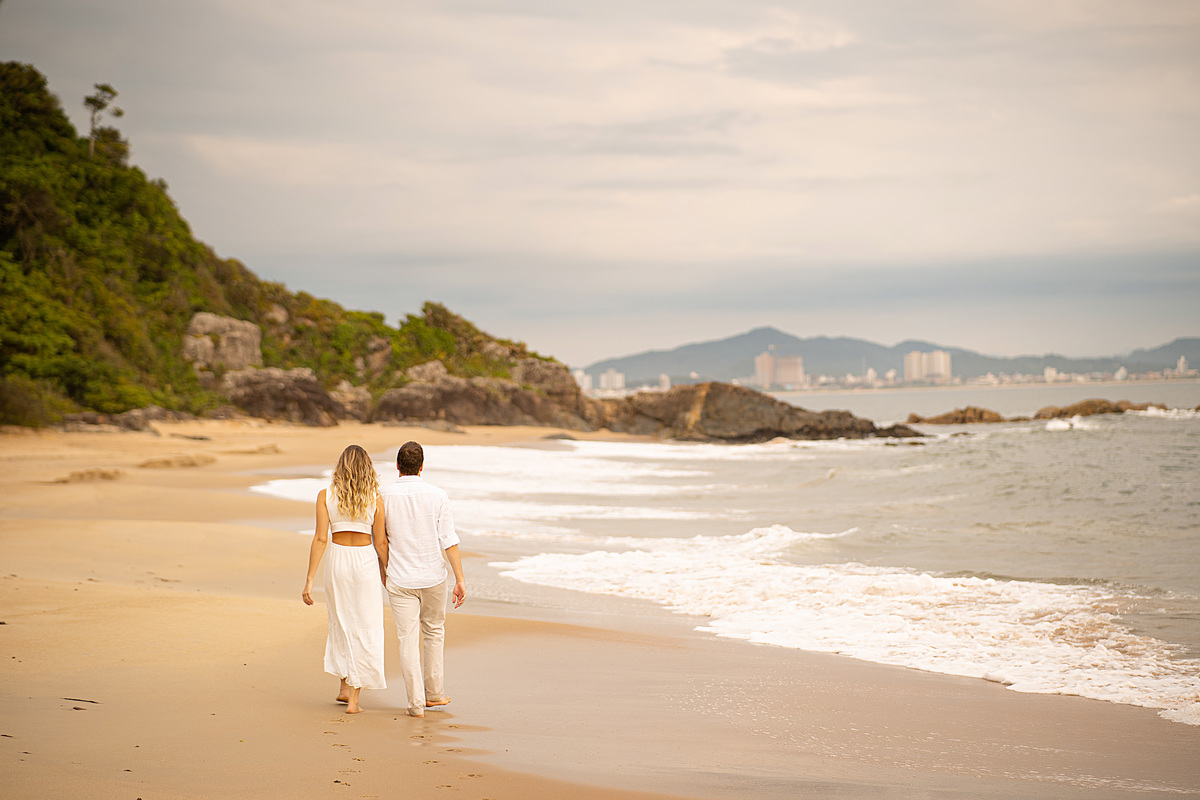ensaio noivos, prewedding, fotografia de casamento, ensaio externo, ensaio na praia, noivos, fotografa de casamento, wedding day, tania bauer fotografia, fotografa de Santa Catarina, fotografa de São Bento do Sul, Tania Bauer