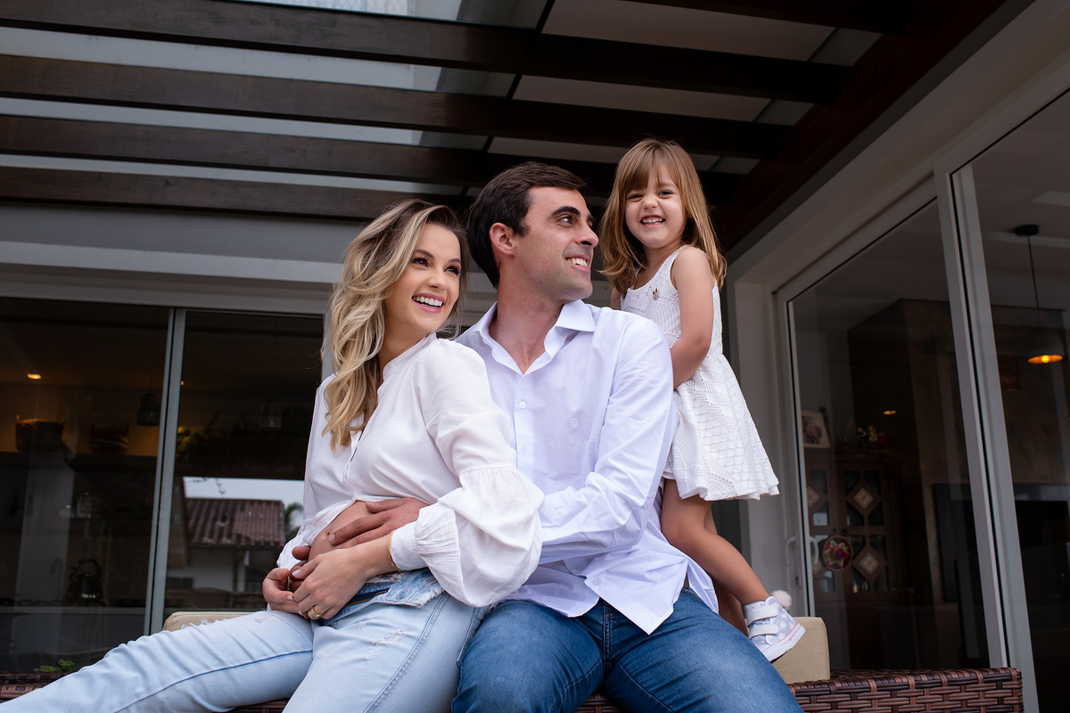 fotografia degestante, fotografia de familia, gestante em casa, lifestyle, gestante, gravida, ensaio de gestante em casa, ensaio fotografico gestante, ensaio externo gestante, tania bauer, tania bauer fotografia