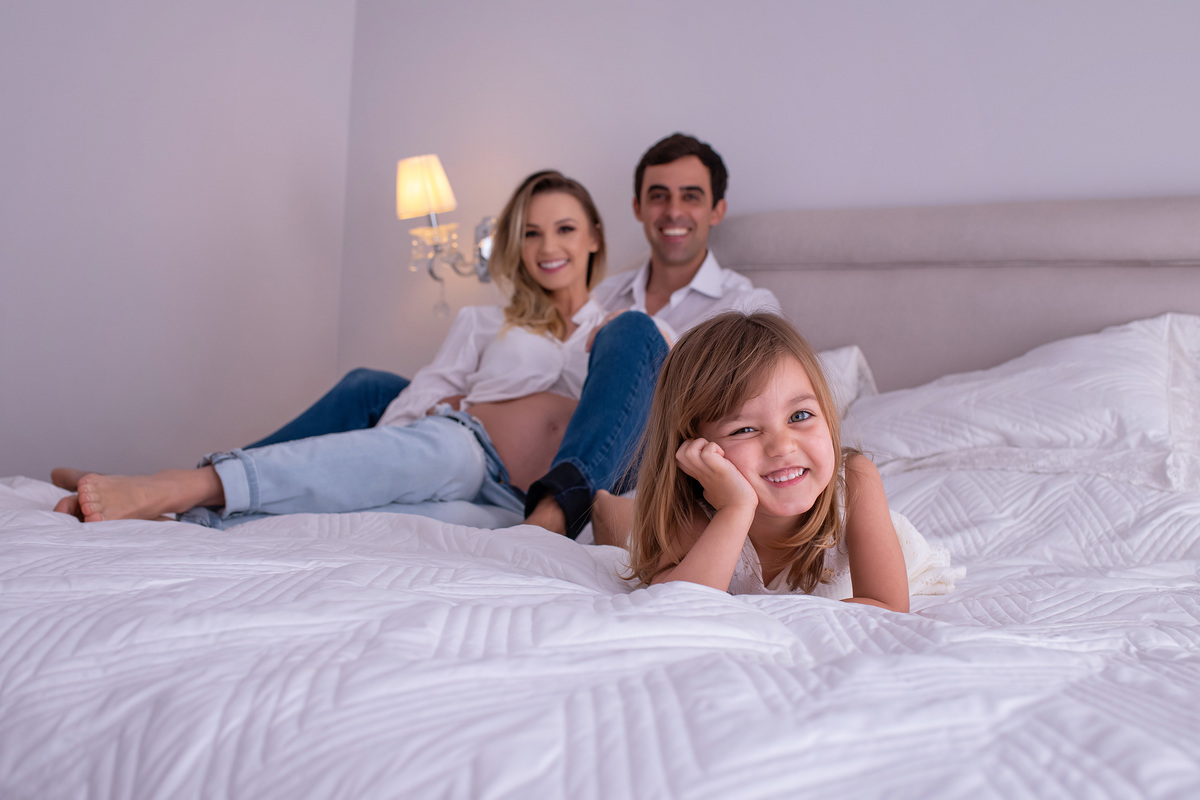 fotografia degestante, fotografia de familia, gestante em casa, lifestyle, gestante, gravida, ensaio de gestante em casa, ensaio fotografico gestante, ensaio externo gestante, tania bauer, tania bauer fotografia