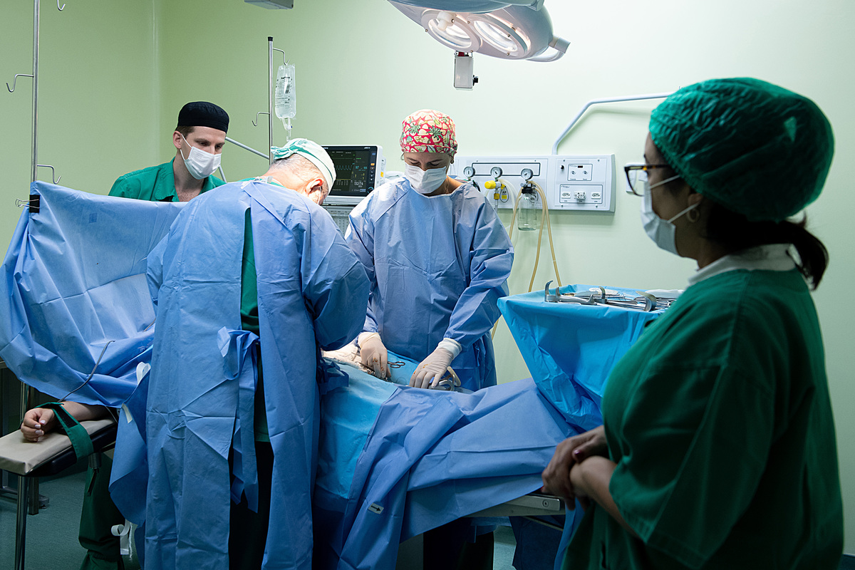 cesariana, fotografia de familia, cesariana, parto, cemox, tania bauer fotografia, tania bauer, fotografa de sao bento do sul, nascimento Alice