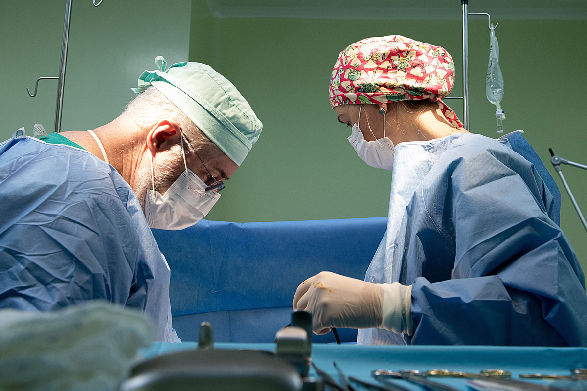 cesariana, fotografia de familia, cesariana, parto, cemox, tania bauer fotografia, tania bauer, fotografa de sao bento do sul, nascimento Alice