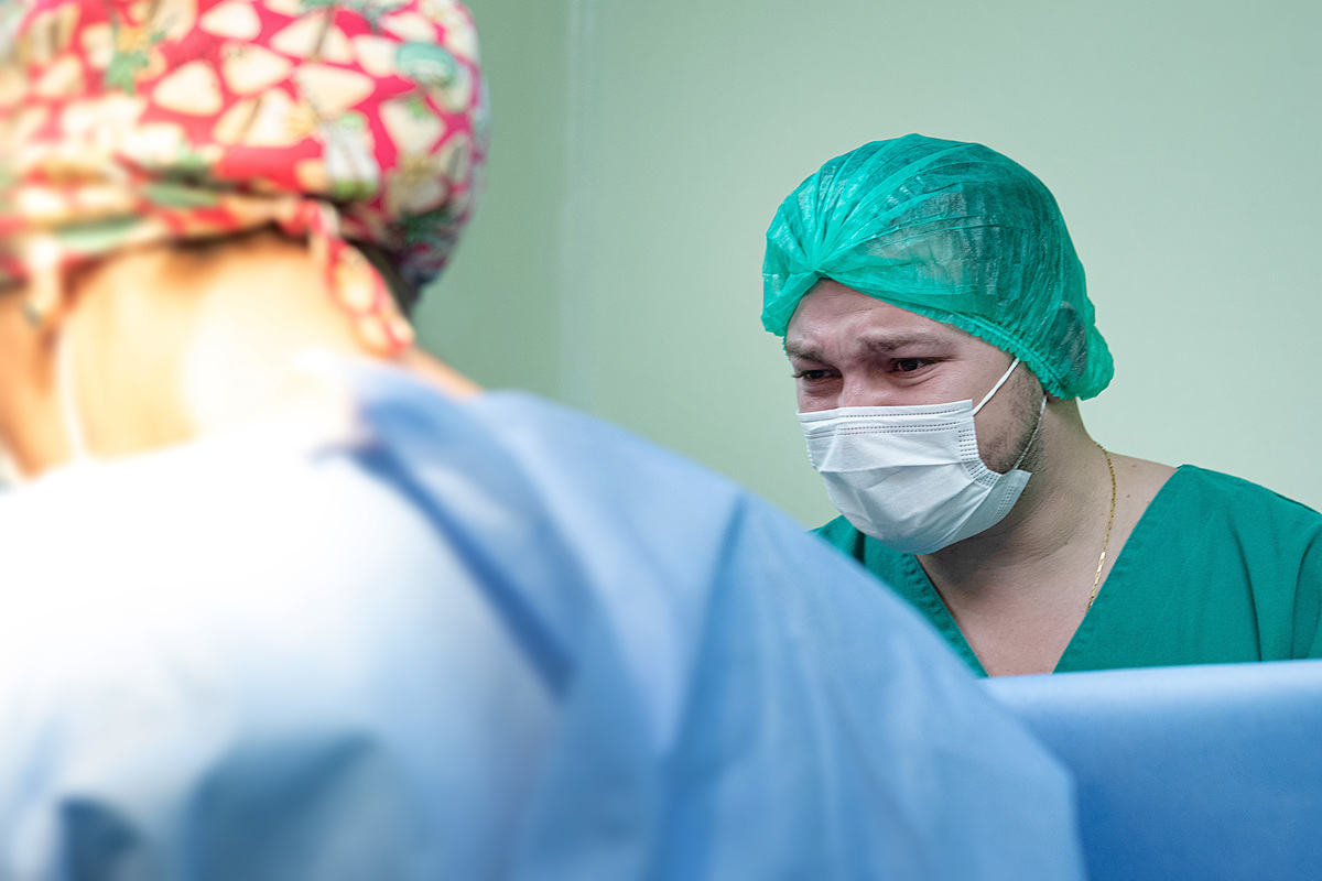 cesariana, fotografia de familia, cesariana, parto, cemox, tania bauer fotografia, tania bauer, fotografa de sao bento do sul, nascimento Alice