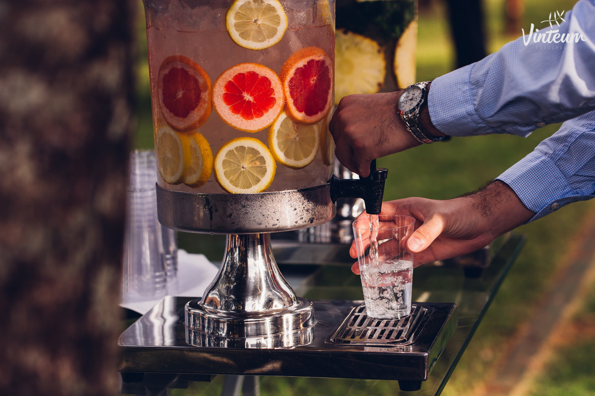 Aguá saborizada, calor