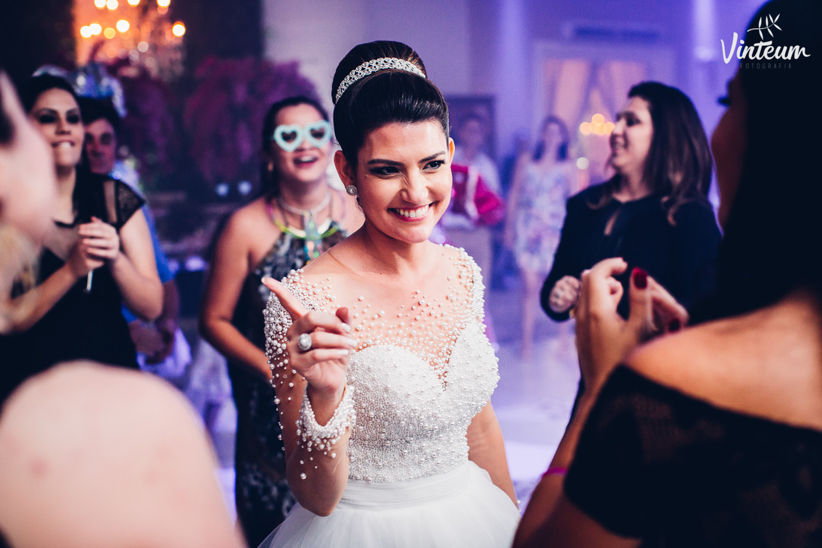 Festa de casamento, noiva, recém-casada