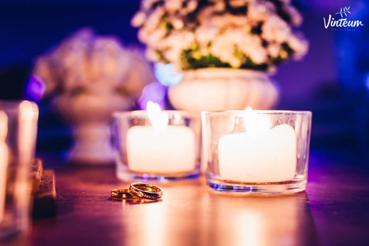 Casamento, alianças, velas