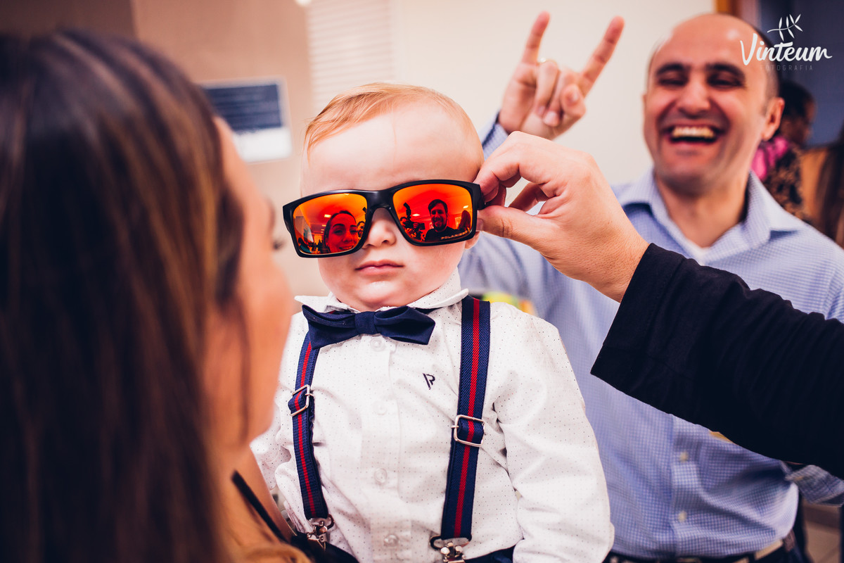 Criança, óculos de sol