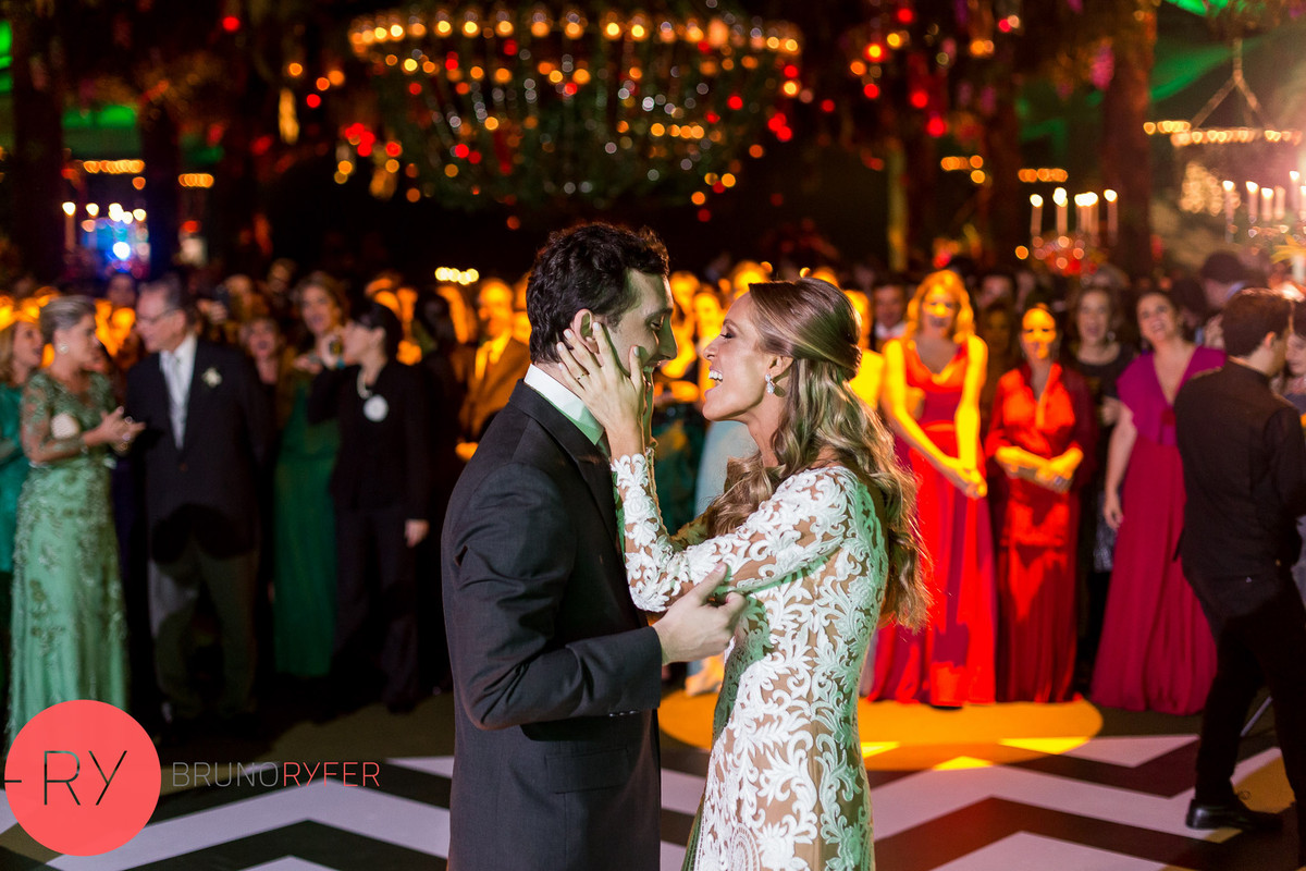 LARISSA & JOEL