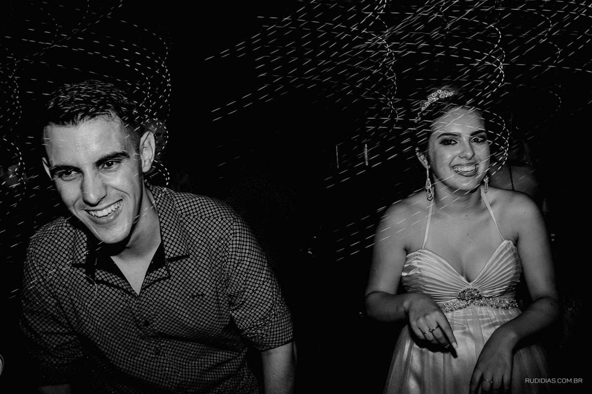 debutante comemora sua festa de 15 anos em capao da canoa