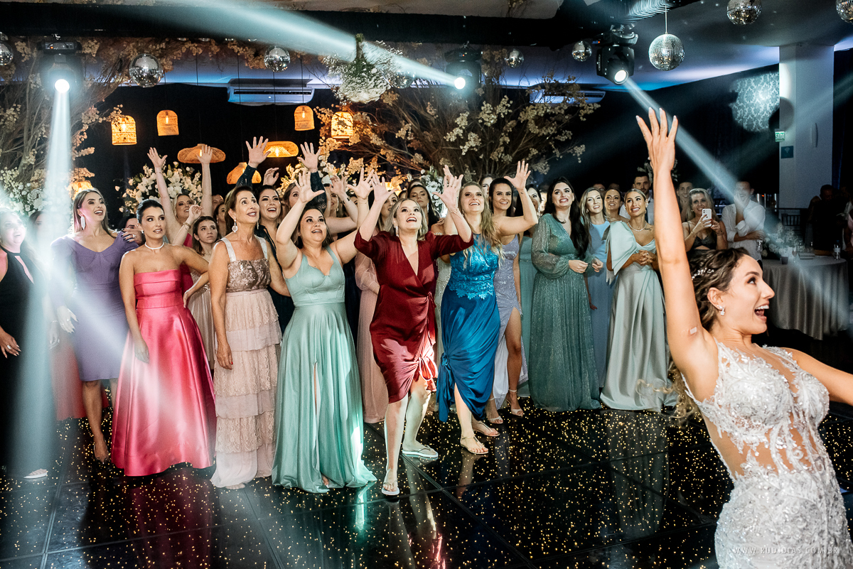 festa de casamento na saba em atlantida 