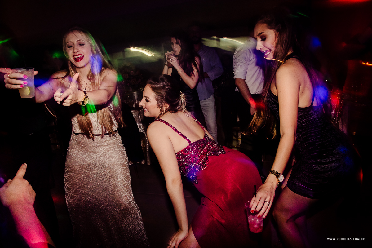 galera louca em festa de formatura