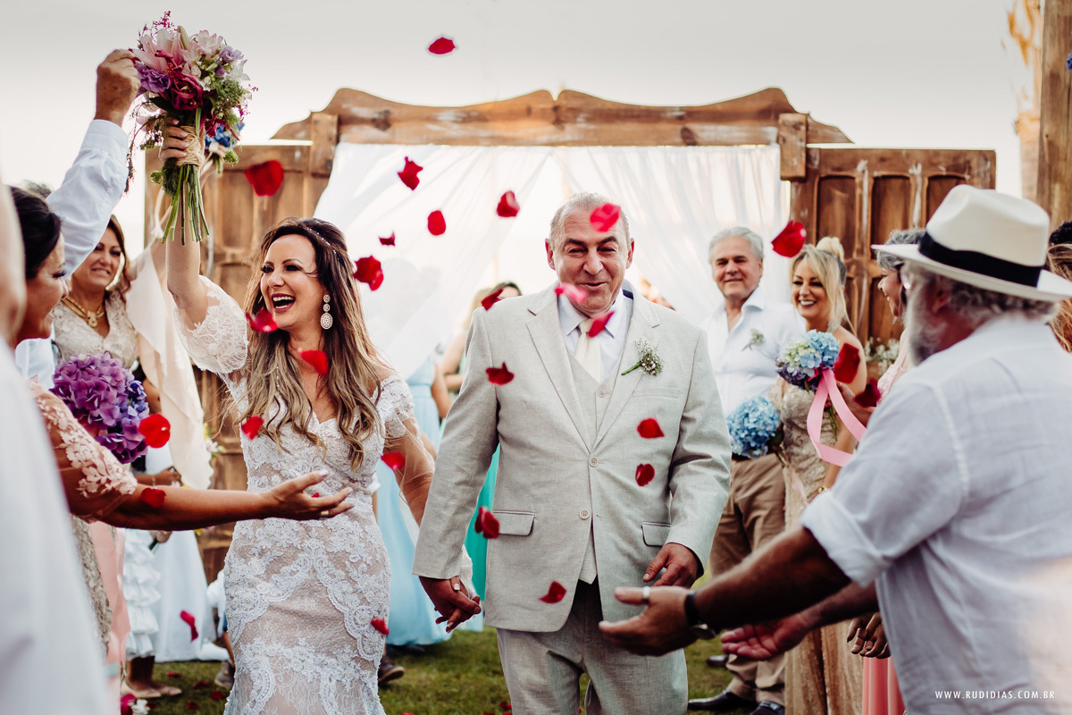 saida dos noivos casamento na cidade de osorio