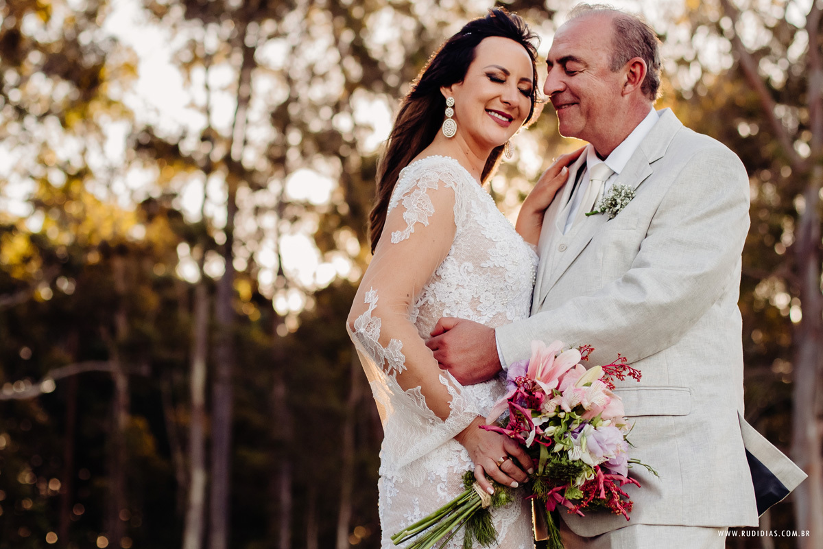 retrato dos noivos no casamento