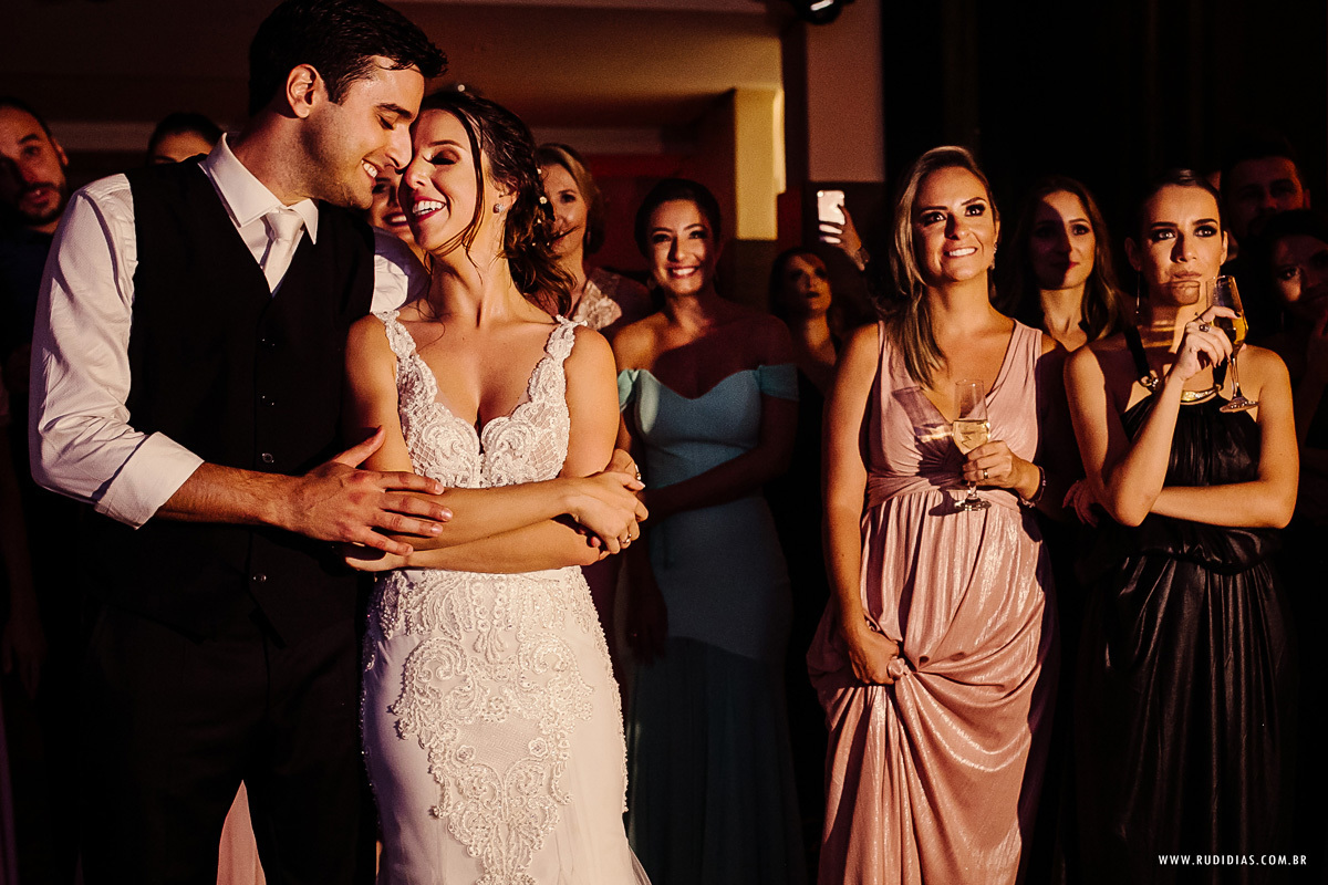 emoção noivos same day edit