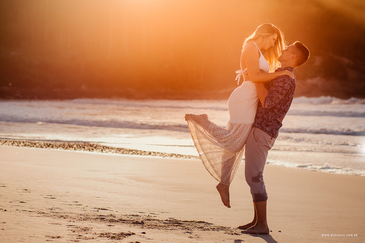 fotos de casal na praia tumblr