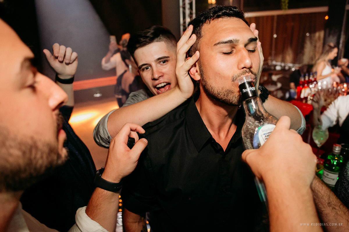 festa de formatura no condominio velas da marina