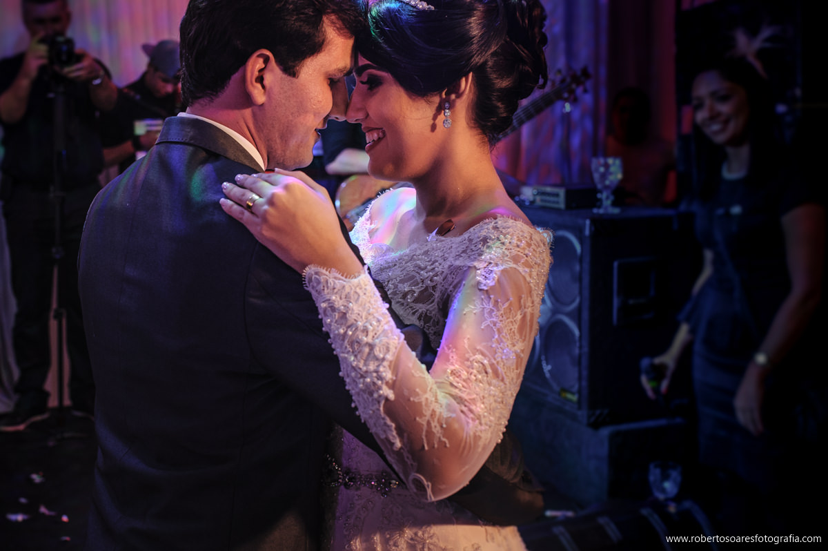 Casamento em Arara/PB, valsa dos noivos, alegria