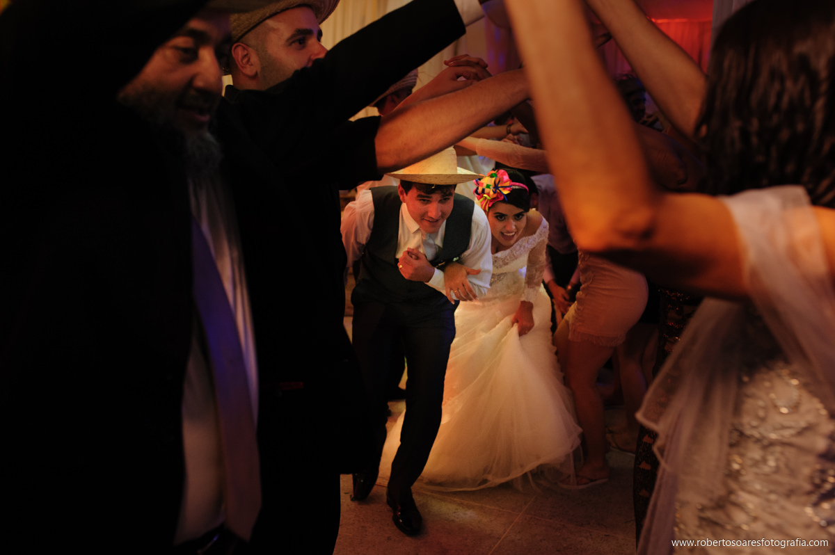 Casamento em Arara/PB, noivos dançando