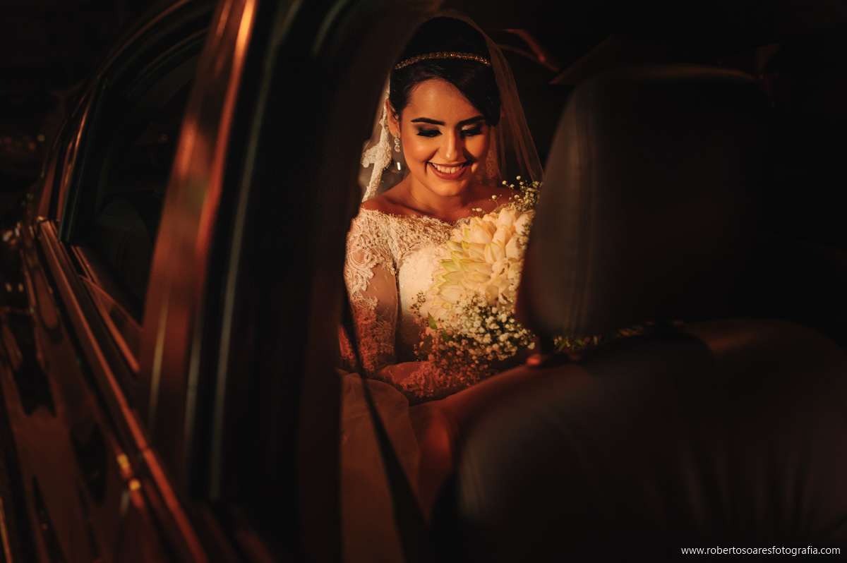 Casamento em Arara/PB, noiva no carro