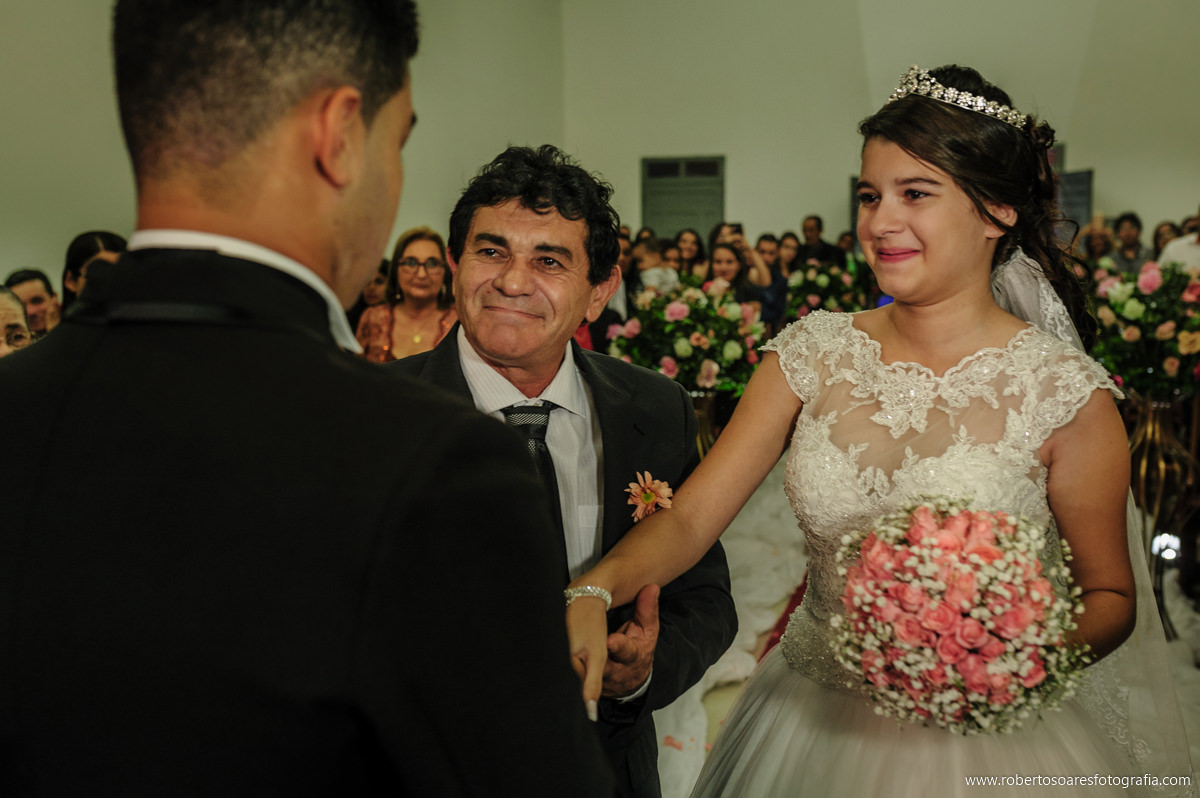 pai entrega filha ao noivo, Casamento em Arara-PB