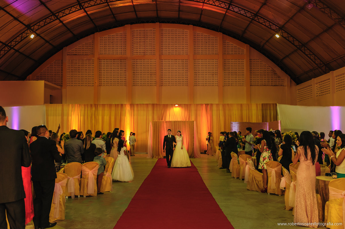 entrada do casal na recepção, Casamento em Arara-PB