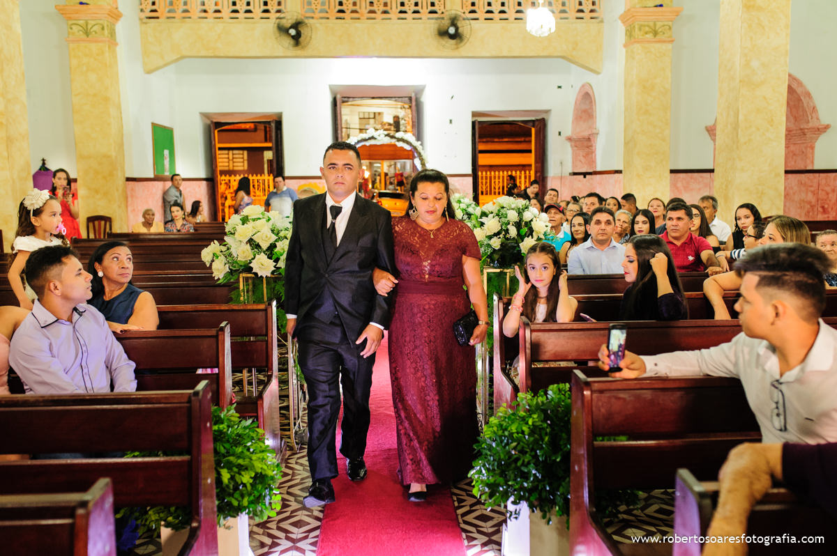 Entrada noivo, momento feliz