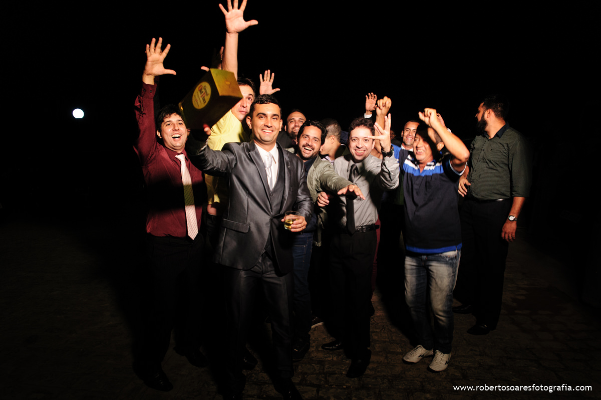 Jogando o Whisky - Casamento em Bananeiras