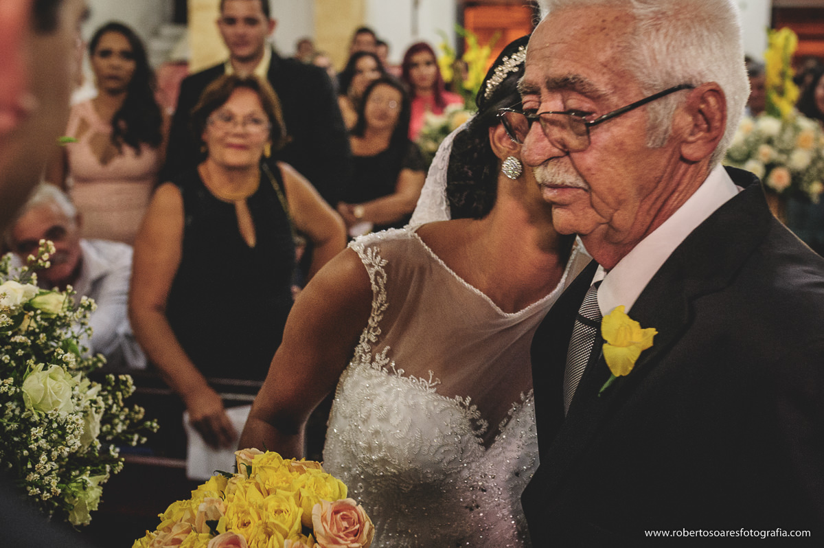 beijo da noiva no pai