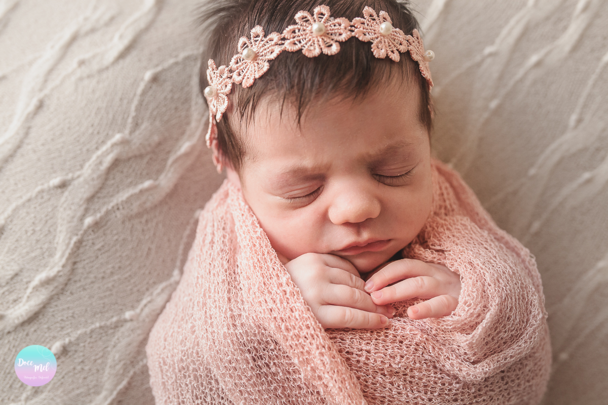 ensaio newborn, ensaio newborn lyfestyle, doce mel fotografia, fotografia infantil, foto de bebes, fotos de recém nascidos,