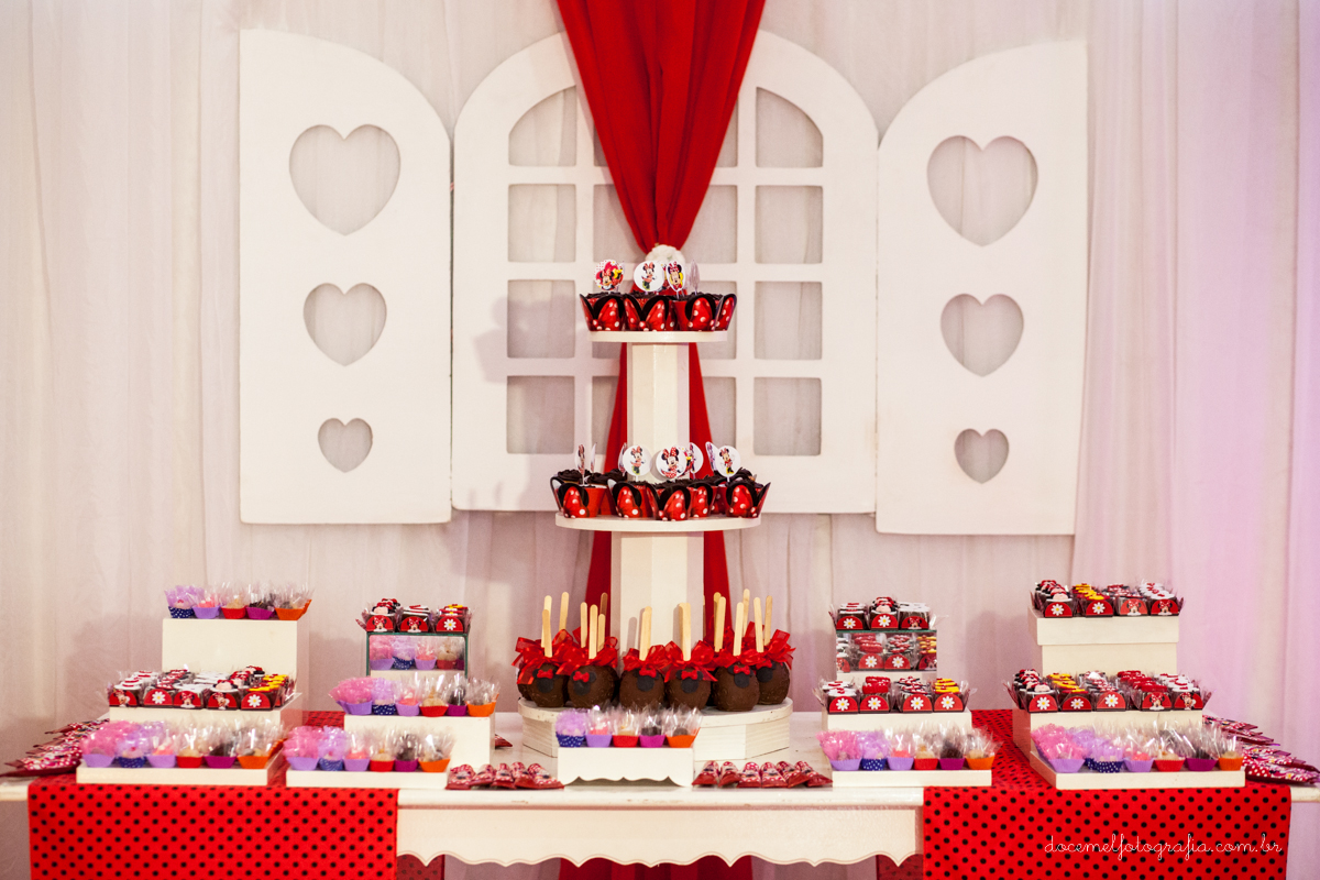 festas infantis, minie vermelha, salão de festas Gioia, São Gonçalo-RJ