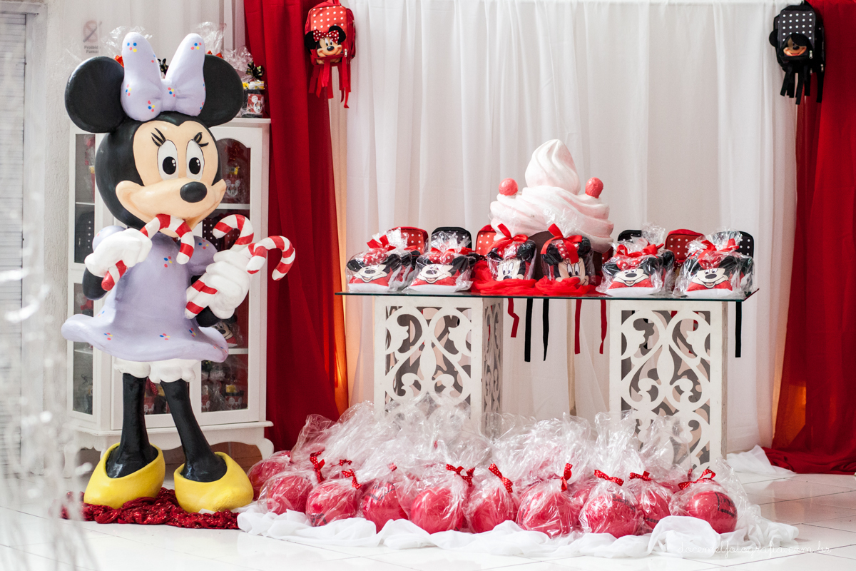 festas infantis, minie vermelha, salão de festas Gioia, São Gonçalo-RJ