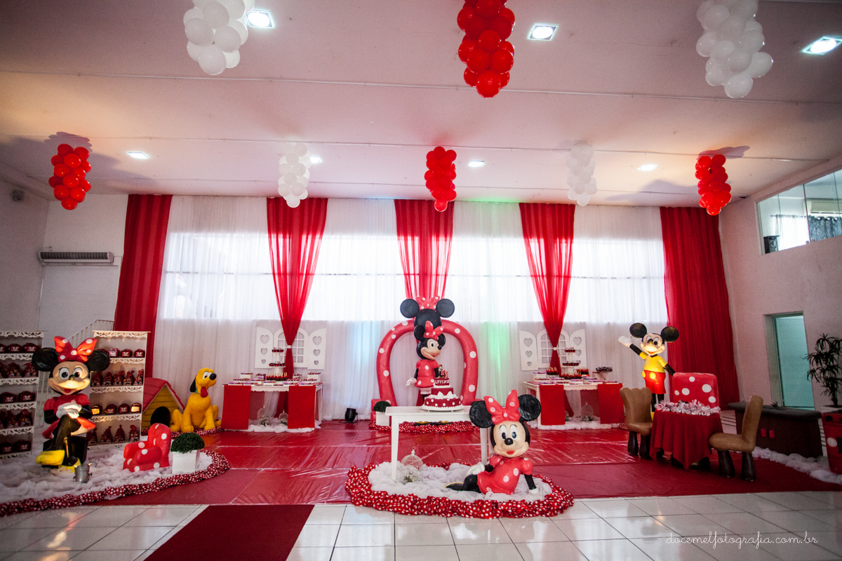 festas infantis, minie vermelha, salão de festas Gioia, São Gonçalo-RJ