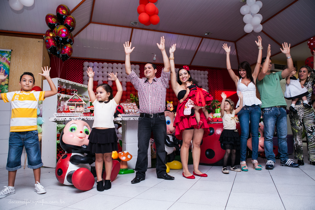 Primeiro aninho,salão de festas D verte Eventos, tema da festa joaninha, Lia Freitas, São Gonçalo-RJPrimeiro aninho,salão de festas D verte Eventos, tema da festa joaninha, Lia Freitas, São Gonçalo-RJ