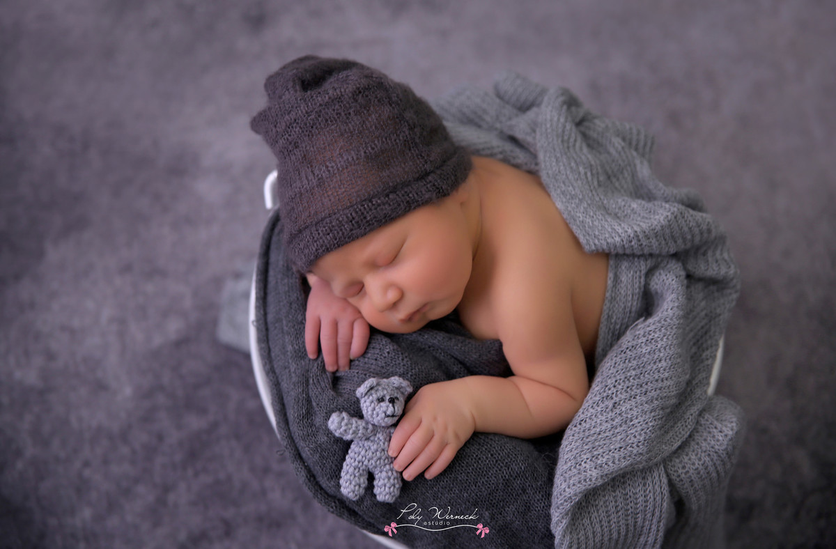 NEWBORN BEBE BABY ENSAIO ESTUDIO ENSAIO BEBE RECÉM NAIDO BRASÍLIA GAMA DF DISTRITO FEDERAL FILHO MENINO BABY BOY FOTÓGRAFA ESPECIALIZADA EM BEBES