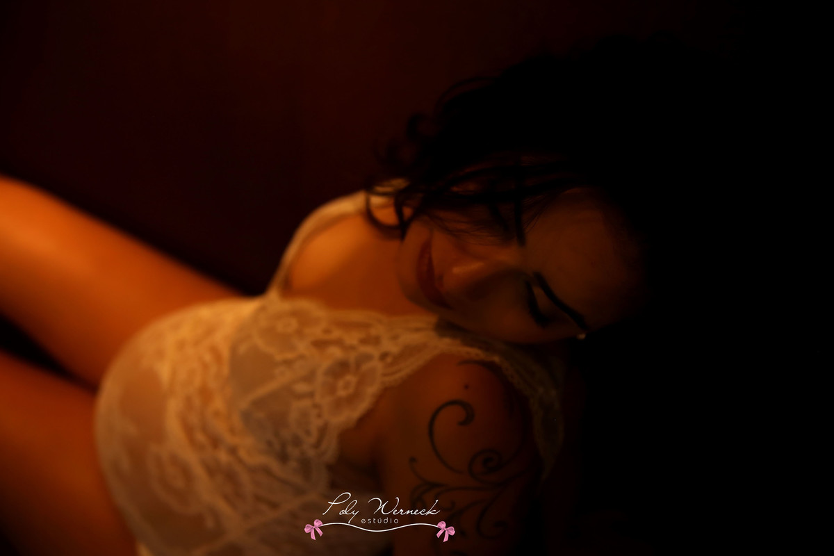 ESTÚDIO FOTOGRÁFICO GAMA BRASÍLIA DF DISTRITO FEDERAL ENSAIO GESTANTE GRÁVIDA LOOK LINGERIE FOTOS FOTOGRAFIA CALCINHA LINGERIE LINDA GRAVIDIVA MULHER SENSUAL FELIZ FOTO PHOTO POLY WERNECK POLYANNA