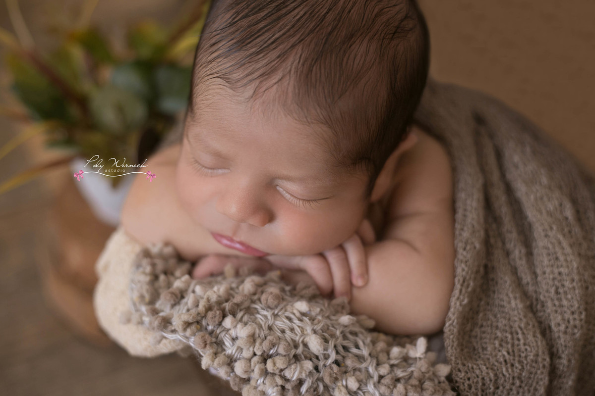 NEWBORN BEBE BABY ENSAIO ESTUDIO ENSAIO BEBE RECÉM NAIDO BRASÍLIA GAMA DF DISTRITO FEDERAL FILHO MENINO BABY BOY FOTÓGRAFA ESPECIALIZADA EM BEBES
